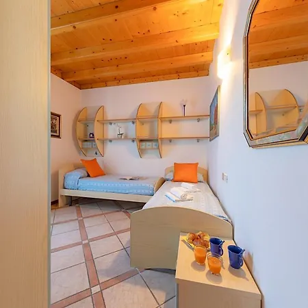 Garda Sole 2 Apartment